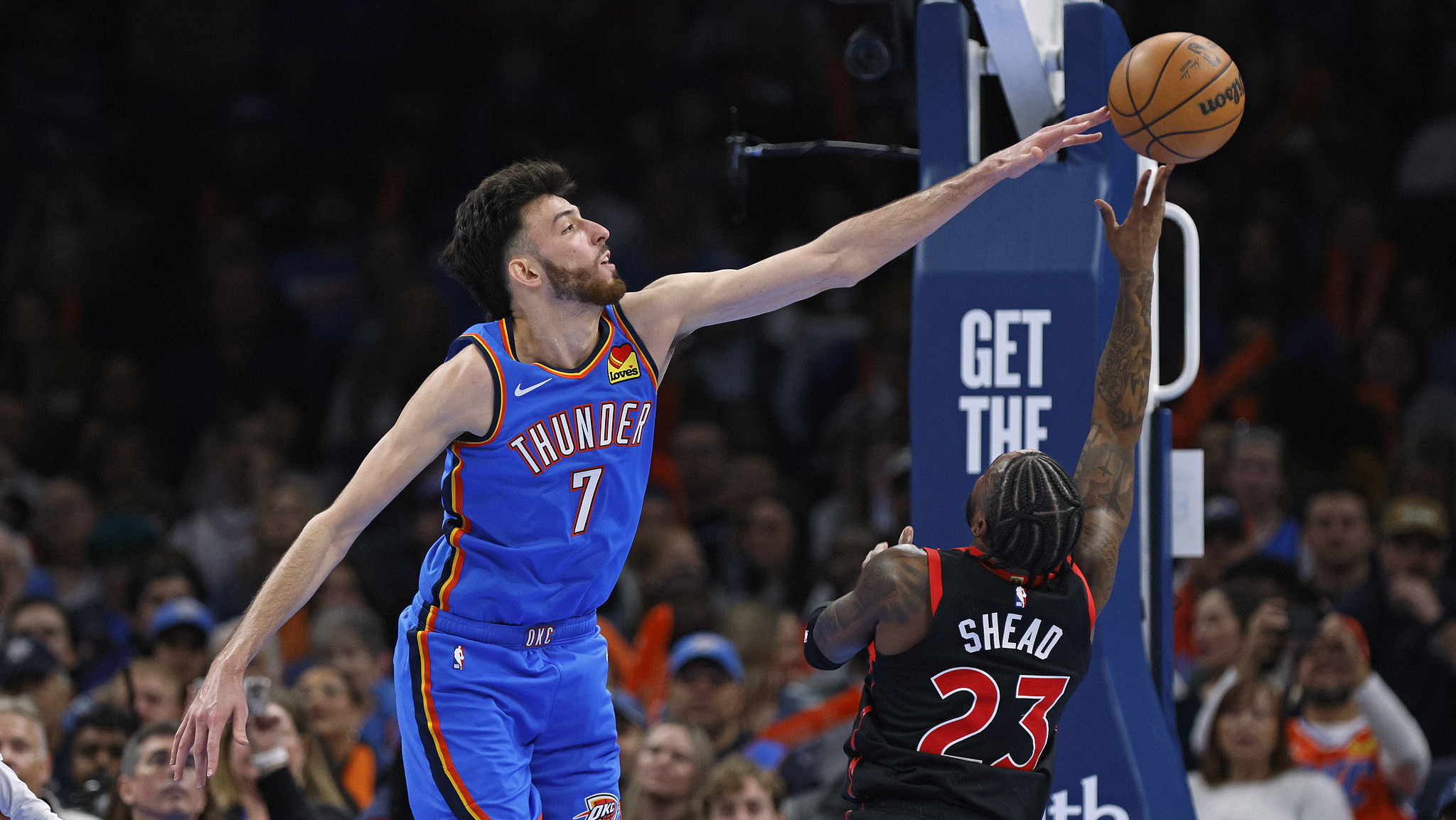 多伦多猛龙迎NBA总决赛关键赛,冲刺阶段门线救险,引发热议,年轻球员得到机会的简单介绍 多伦多猛龙迎NBA总决赛关键赛,冲刺阶段门线救险,引发热议,年轻球员得到机会的简单介绍