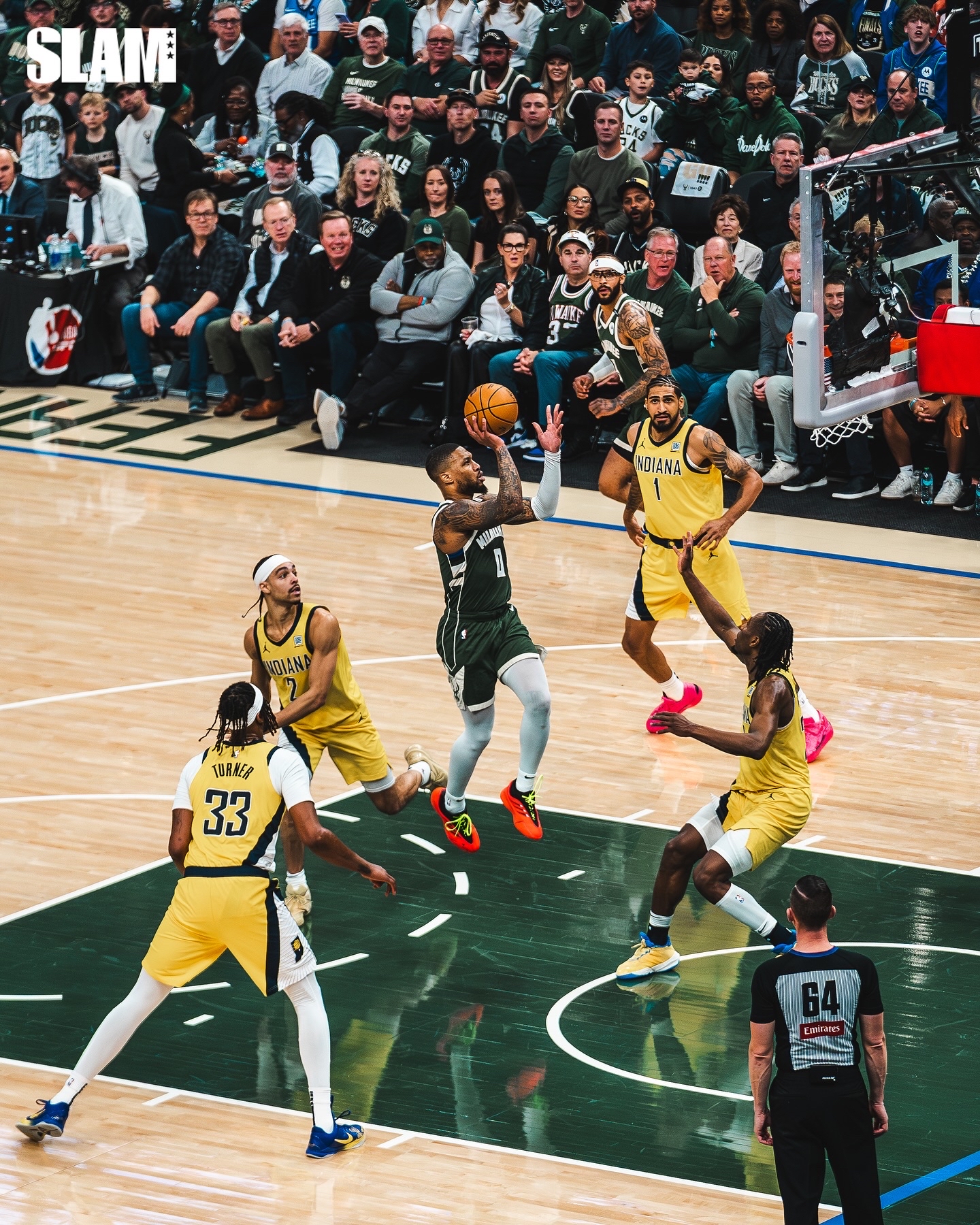 爱游戏中国体育关于清晨密尔沃基雄鹿主帅复盘：NBA季后赛节点到来；底气十足；更衣室氛围转暖的信息