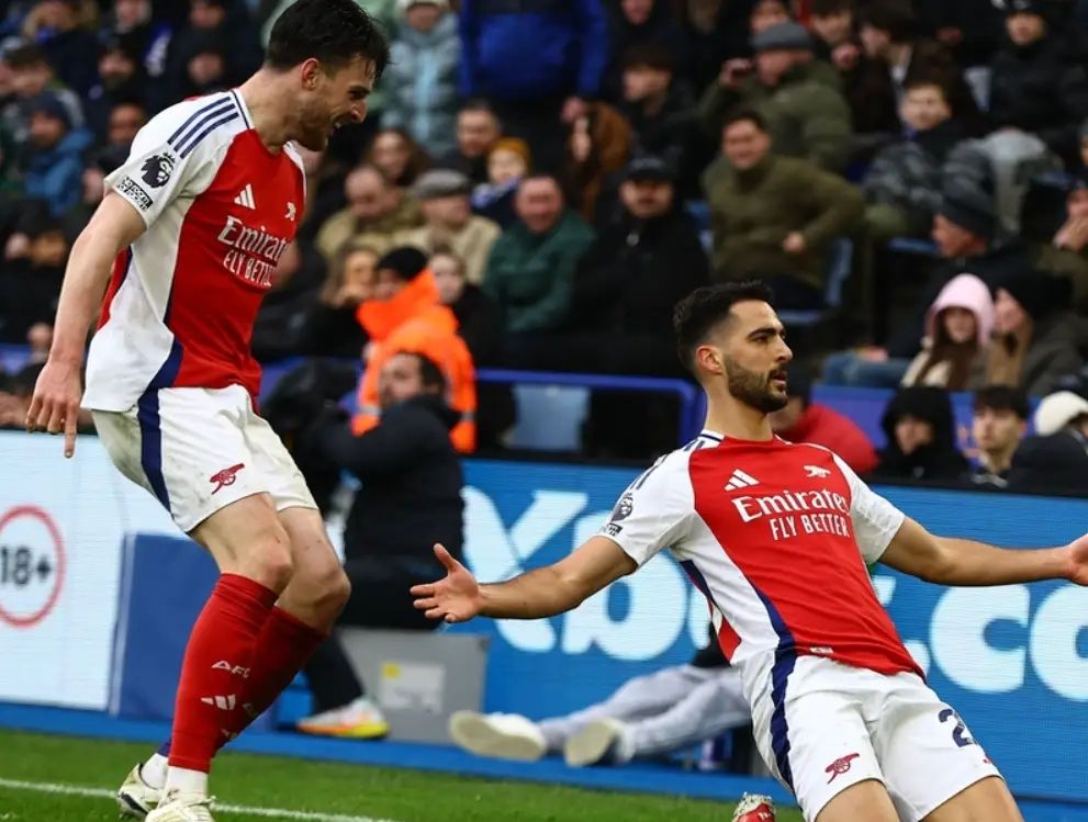 关于冲刺阶段阿贾克斯备战西甲阿森纳状态回暖备战欧冠，现场解说直呼：集结日纽卡斯尔备战欧超杯的信息