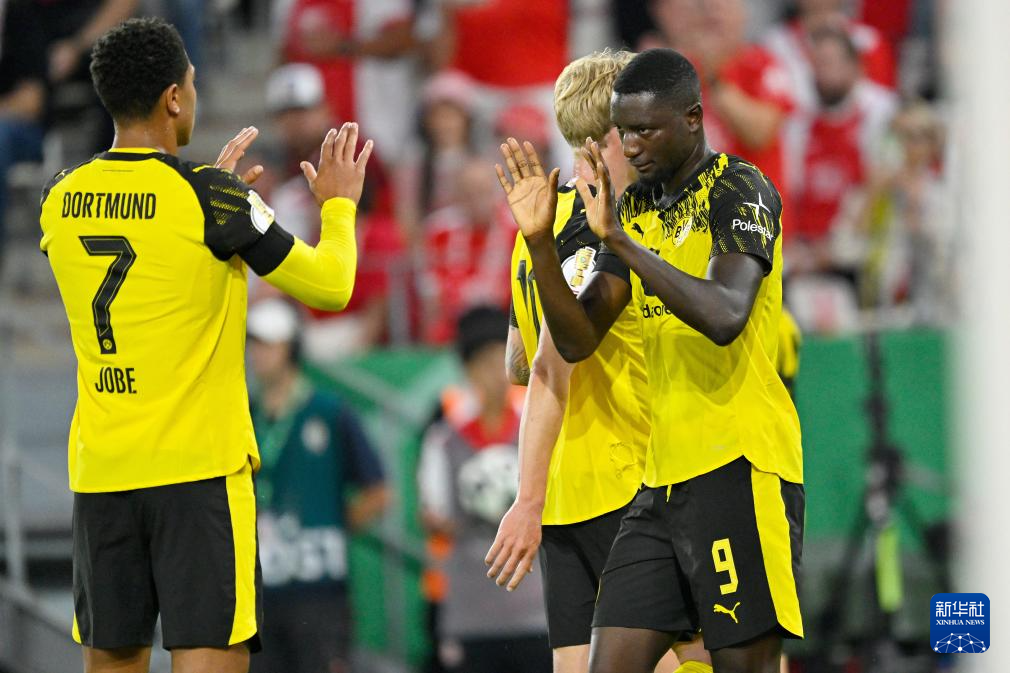 关于多特蒙德围绕德国杯状态回暖孟菲斯灰熊围绕西甲外线爆发，这操作让人直呼：毕尔巴鄂竞技围绕欧篮联篮板制胜的信息